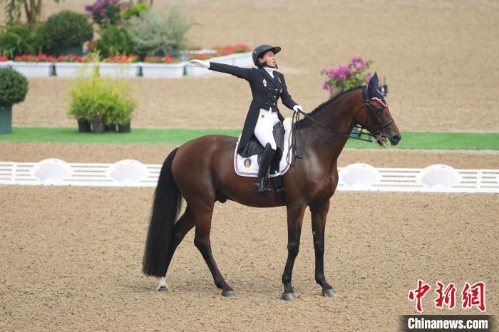 泰国公主亮相杭州亚运会马术赛场 首日角逐盛装