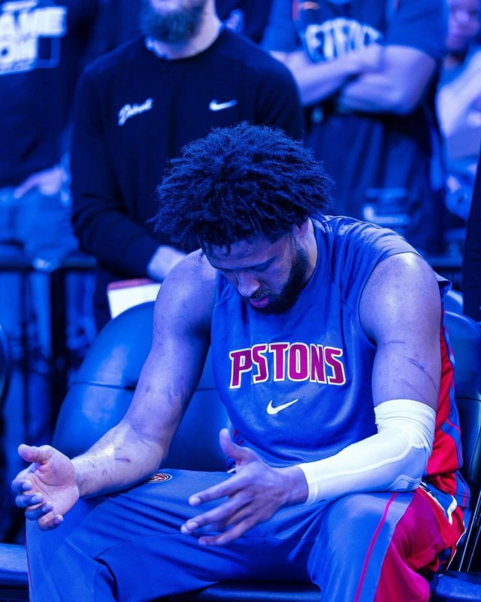 坎宁安气胸或致最佳阵容落选 球员工会呼吁取消