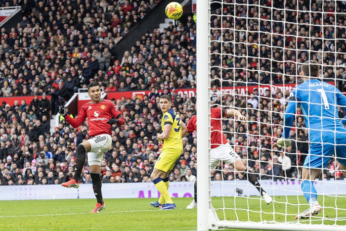 卡塞米罗自由身引热议，米兰与美职联争夺未来