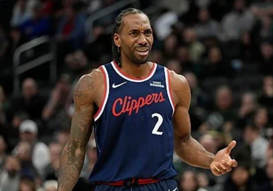 快船五连胜锁定西部第八 雄鹿惨败难掩颓势