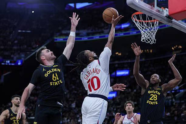 快船力克勇士终结两连败 加兰低迷成隐患