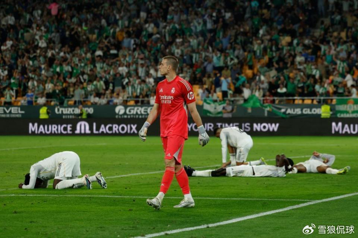 皇马客场遭贝蒂斯绝平 桑切斯怒斥裁判判罚引争